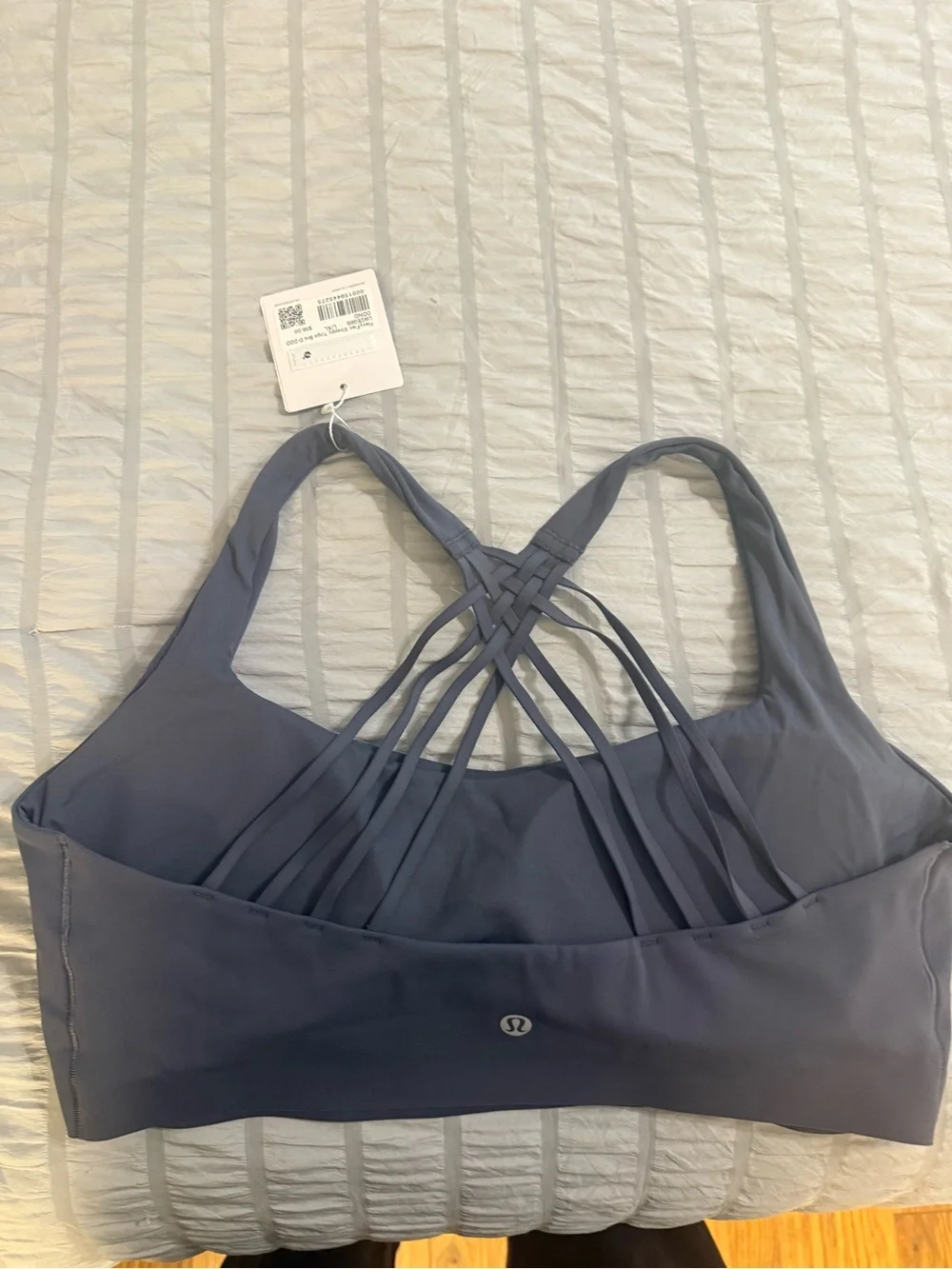 Lululemon NWT. Flex scrappy yoga bra.